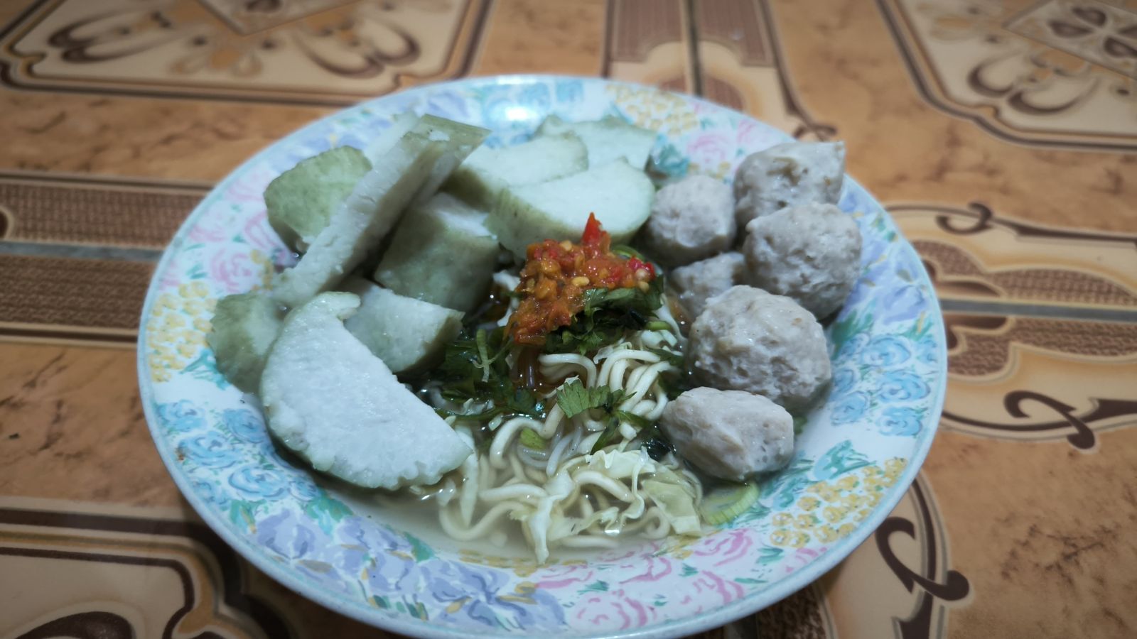 Bakso Go-Cheng: Kenikmatan yang Menghangatkan Jiwa di Jantung Cilacap